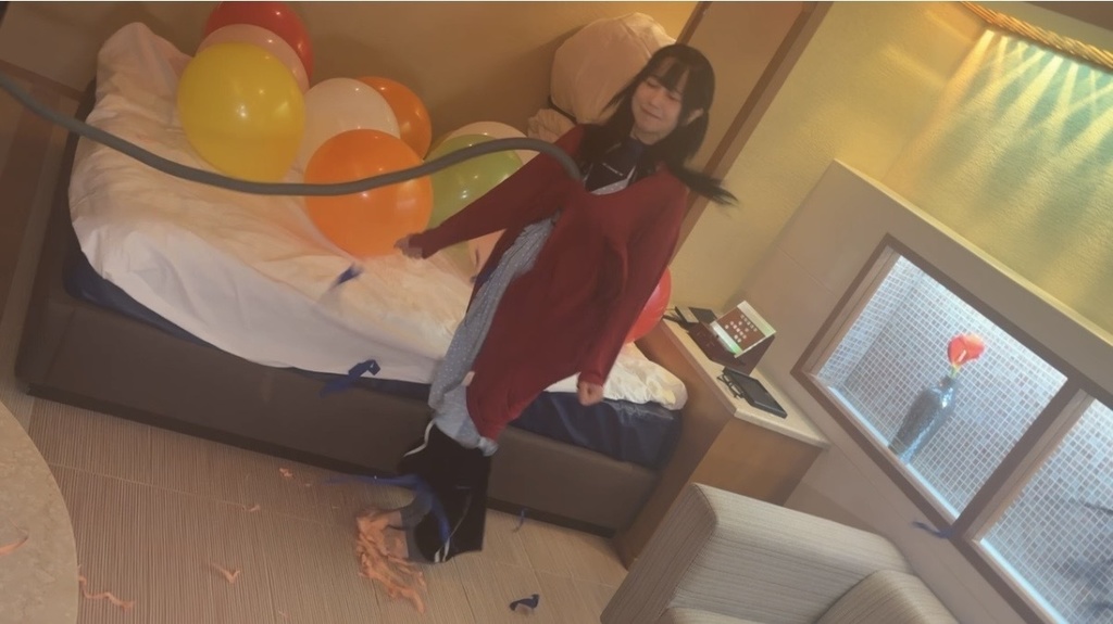 服の中の風船が割れたあとの望月みうなさん
